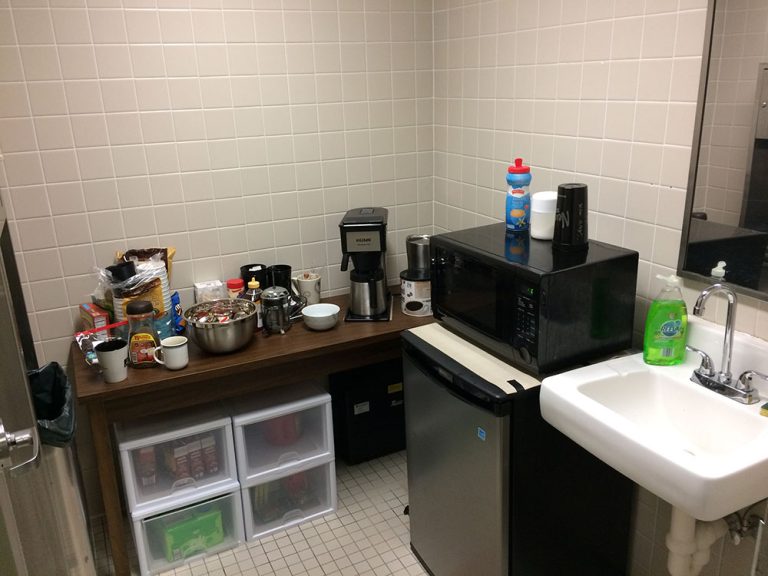 Lab kitchen